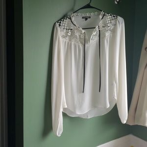 Express xsmall off white long sleeve blouse